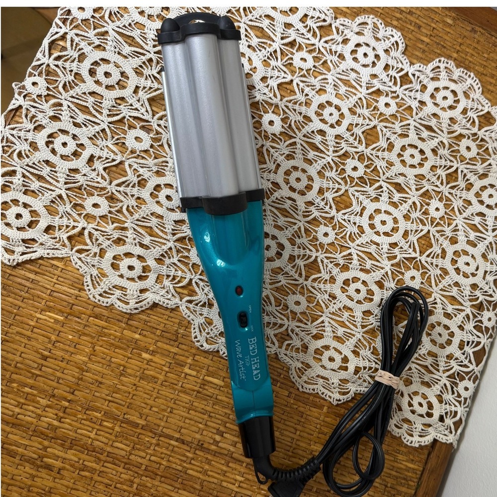 Bed Head Wave Artist Deep Waver Teal Ceramic Beach Waves Crimper BH305